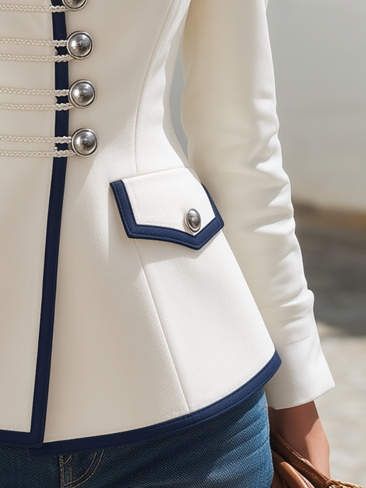 Renaya – Blazer mit kontrastierenden Paspeln