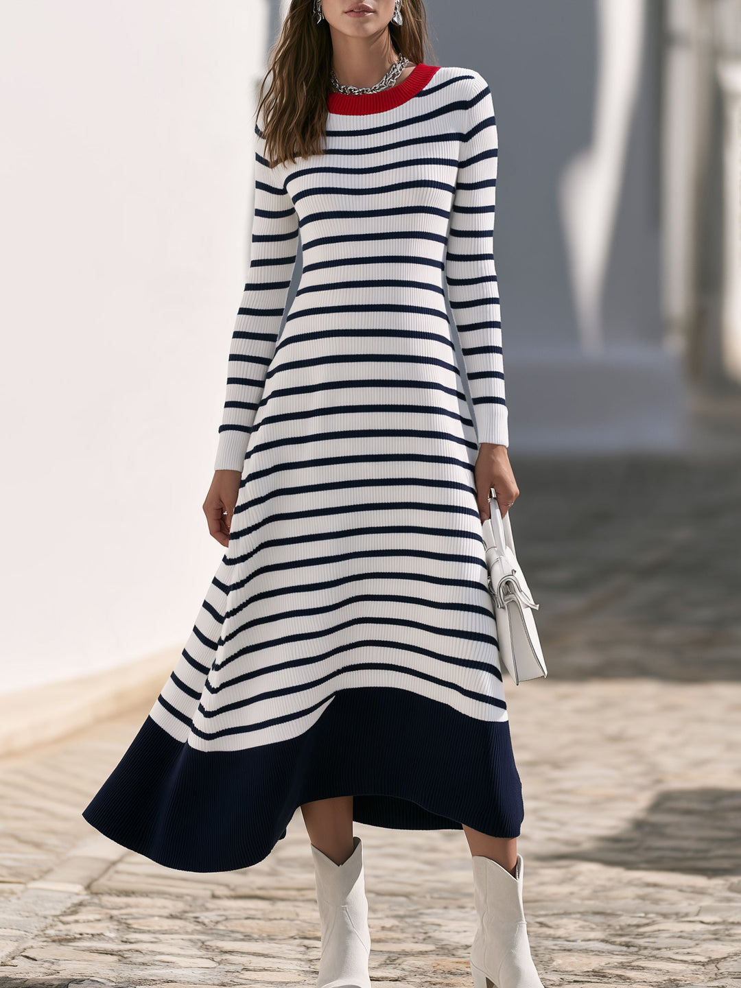Savise – Rippstrick-Midi-Kleid mit kontrastfarbenem Halsausschnitt