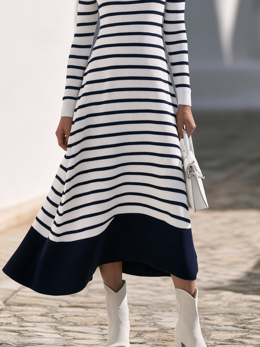 Savise – Rippstrick-Midi-Kleid mit kontrastfarbenem Halsausschnitt