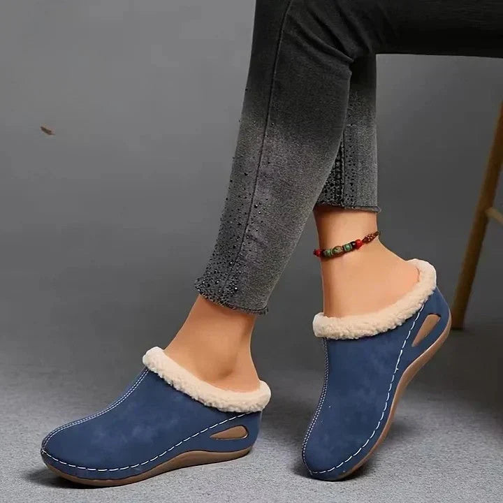 Mireva – Sandalen mit breiter Zehenpartie und Fellfutter
