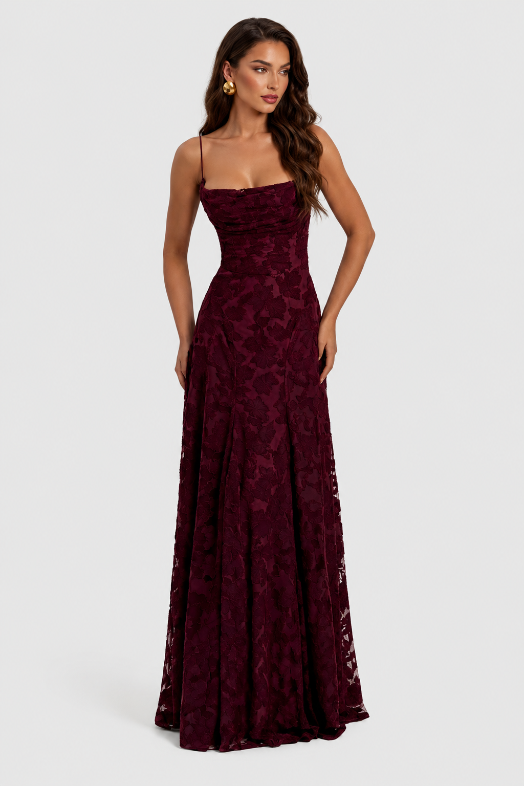 Nerila – erhabenes Blumenspitzenkleid