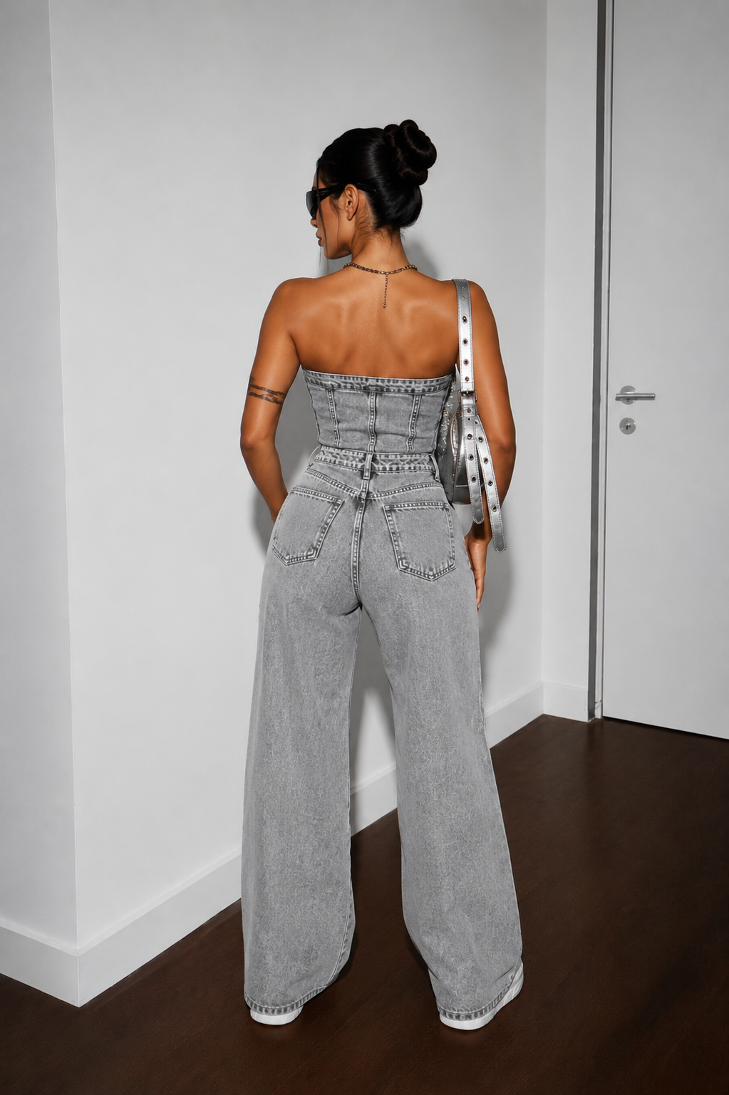 Elyra – Trägerloser Jeans-Jumpsuit