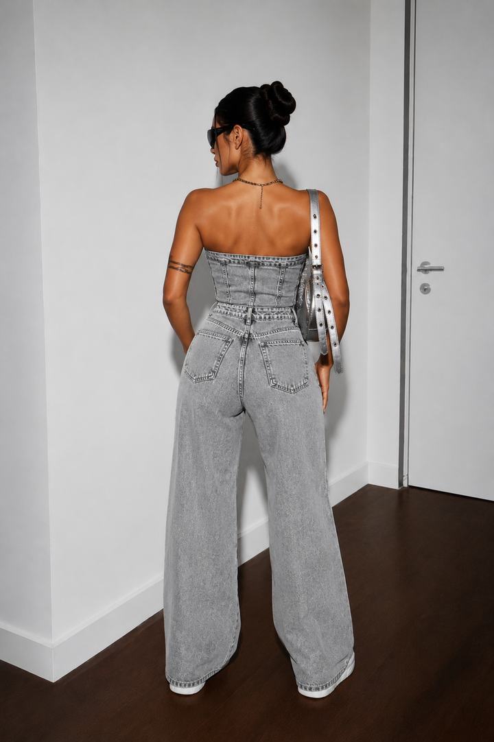 Elyra – Trägerloser Jeans-Jumpsuit