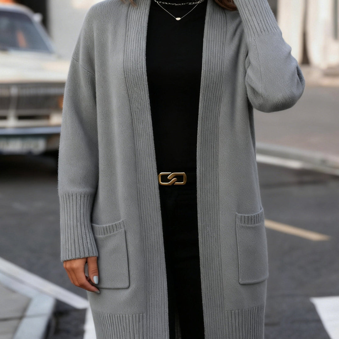 Navira – Gerippte Strickjacke