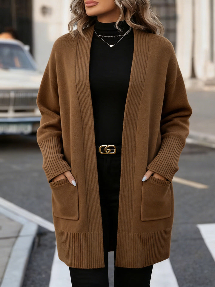 Navira – Gerippte Strickjacke