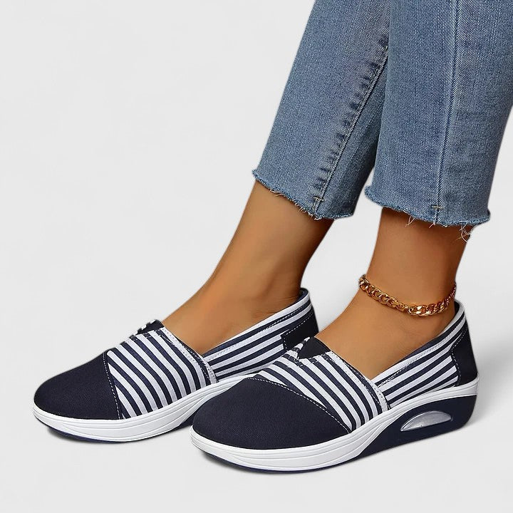 Elyra – Slip-On-Textil-Sneaker