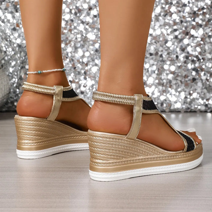 Selora – Verstellbare Keilsandalen