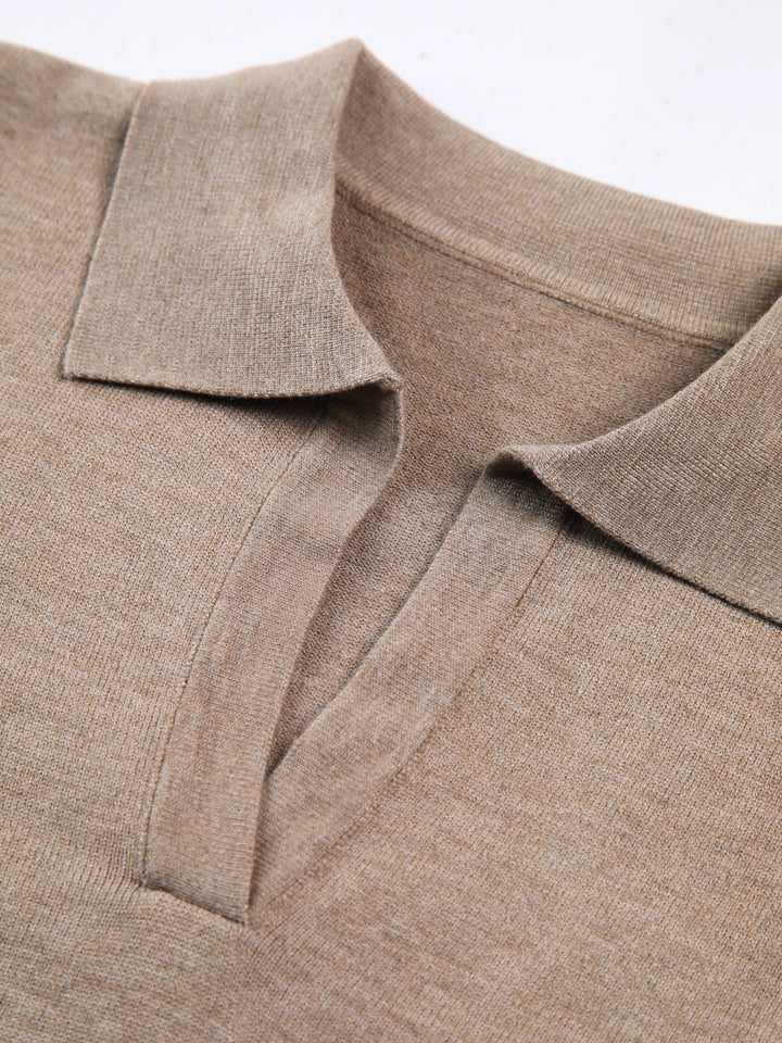 Elyra – V-Ausschnitt-Feinstrickpullover