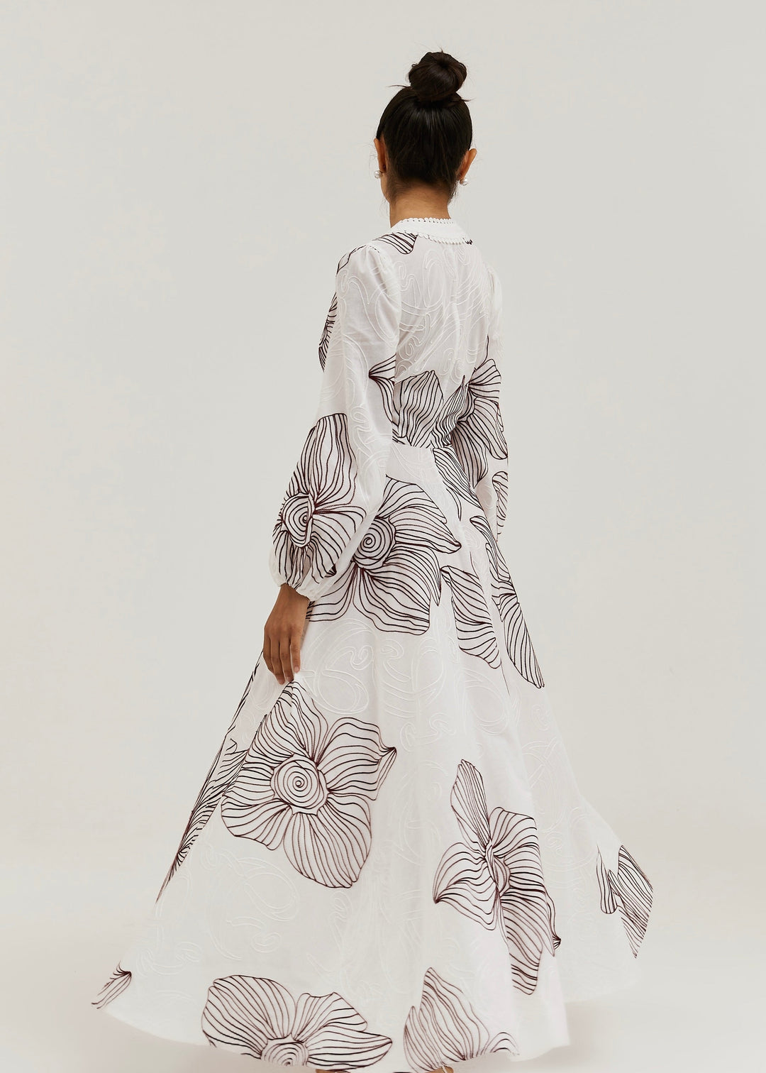 Sivora – Besticktes Baumwoll-Maxikleid