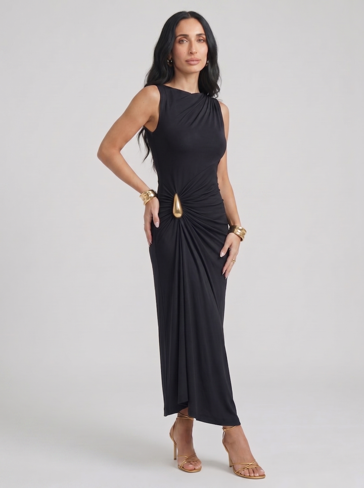 Mireva – Hüftgerafftes Kleid aus technischem Stoff