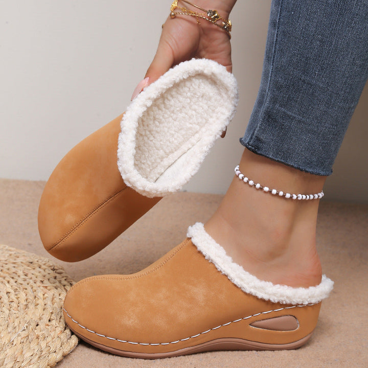 Mireva – Sandalen mit breiter Zehenpartie und Fellfutter