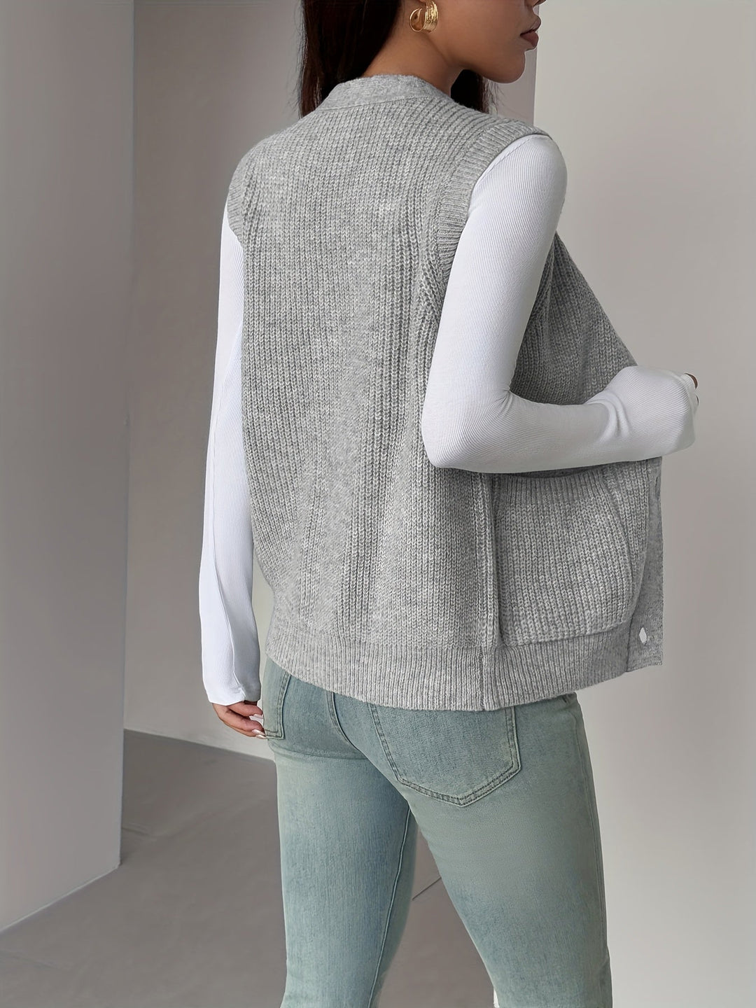 Vesara – V-Ausschnitt-Strickweste