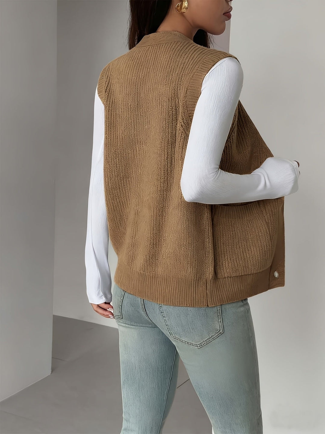 Vesara – V-Ausschnitt-Strickweste