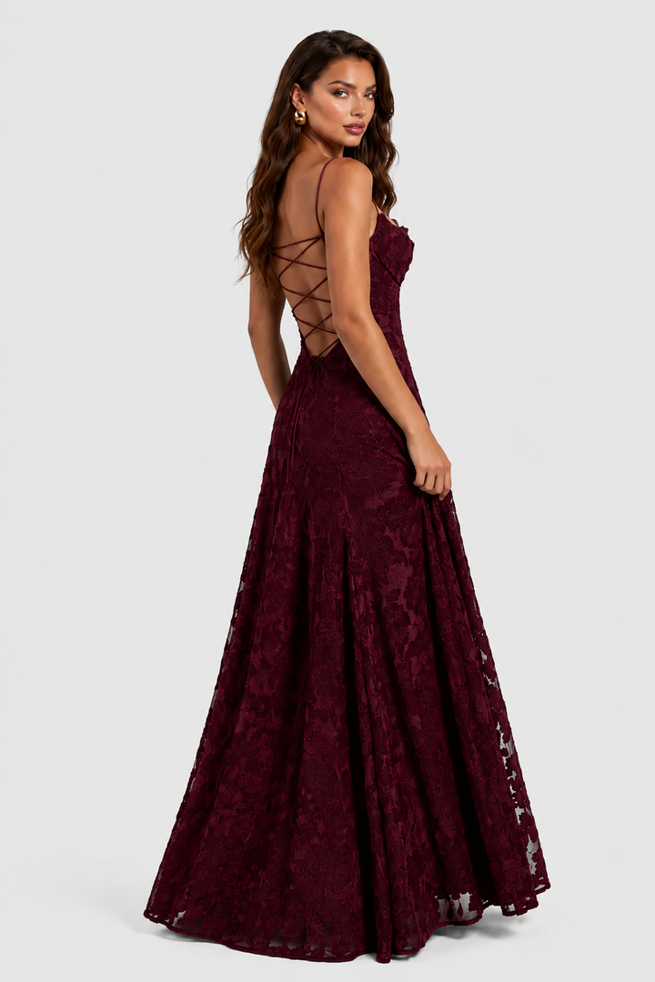 Nerila – erhabenes Blumenspitzenkleid