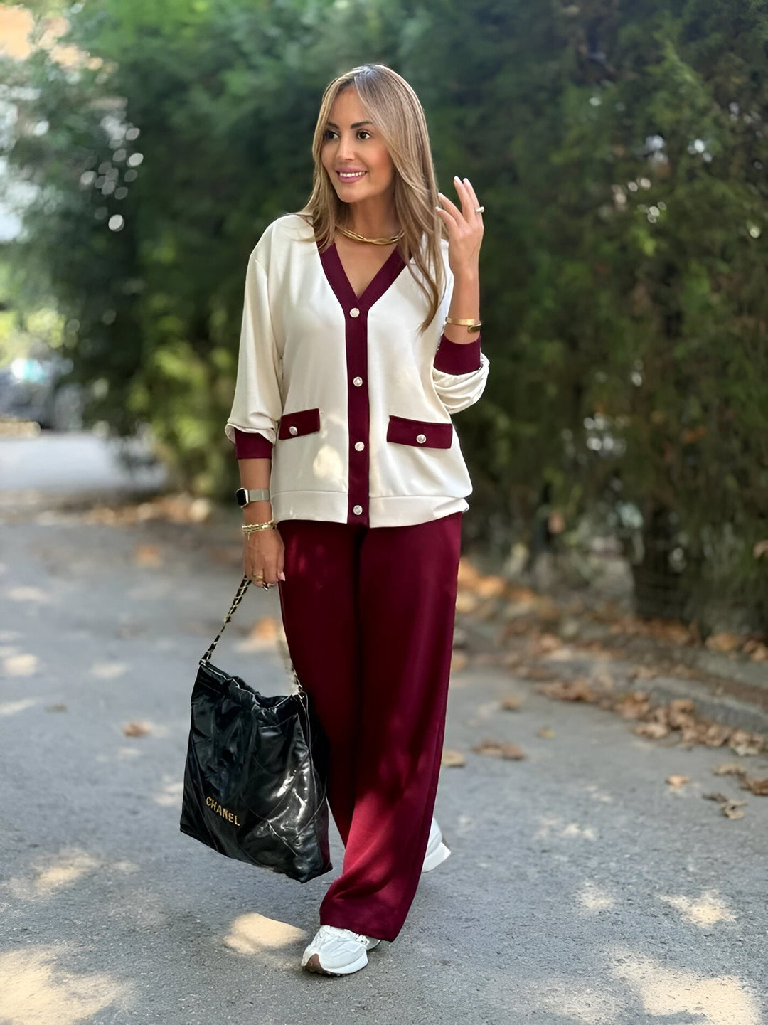 Evoria – Maßgeschneidertes Strickset mit Strickjacke und Hose