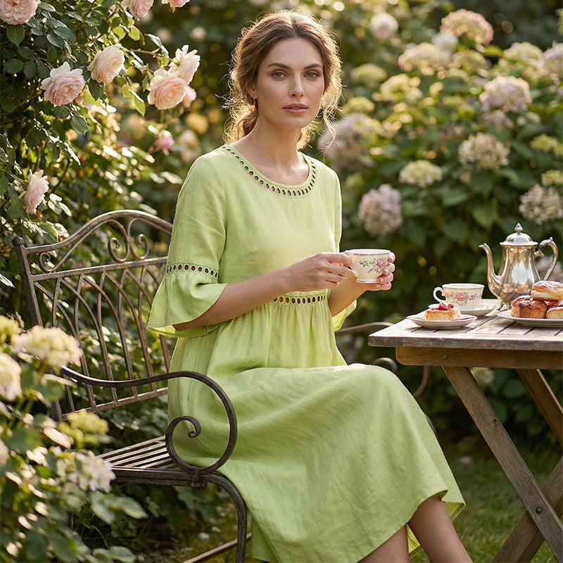 Lunira – Midi-Kleid aus Baumwoll-Leinen mit Spitzeneinsätzen