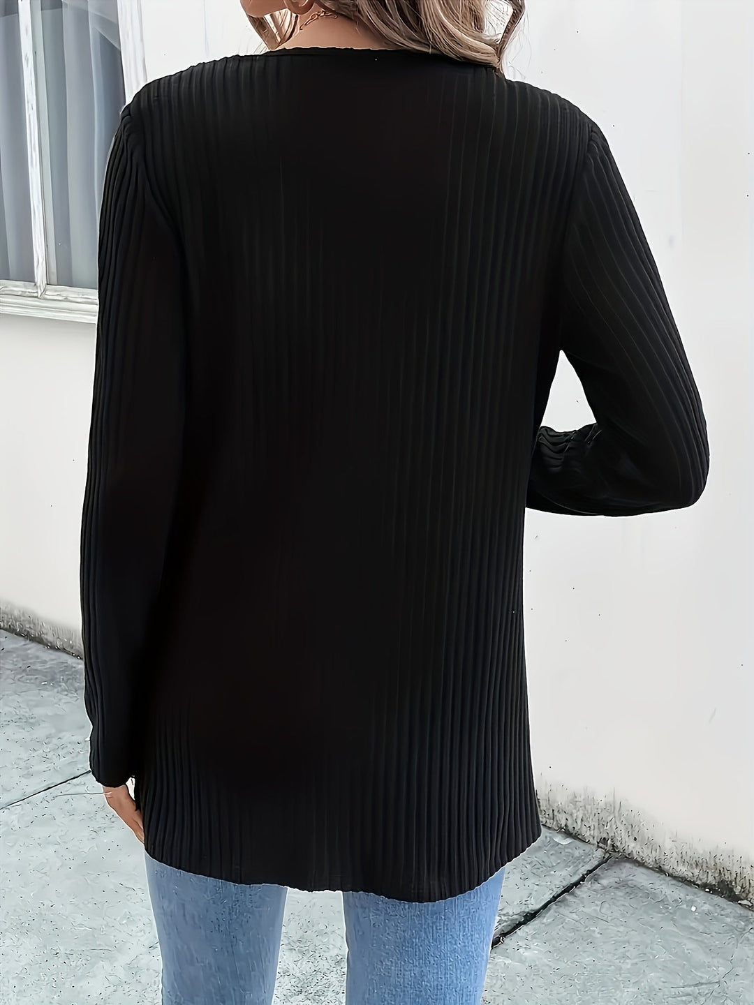 Velira – Strickjacke mit Perlenbesatz
