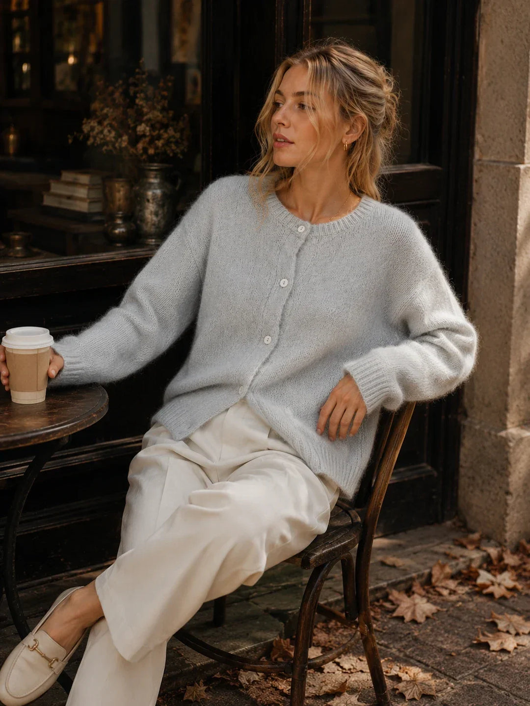 Ilyra – Knopfleisten-Strickjacke