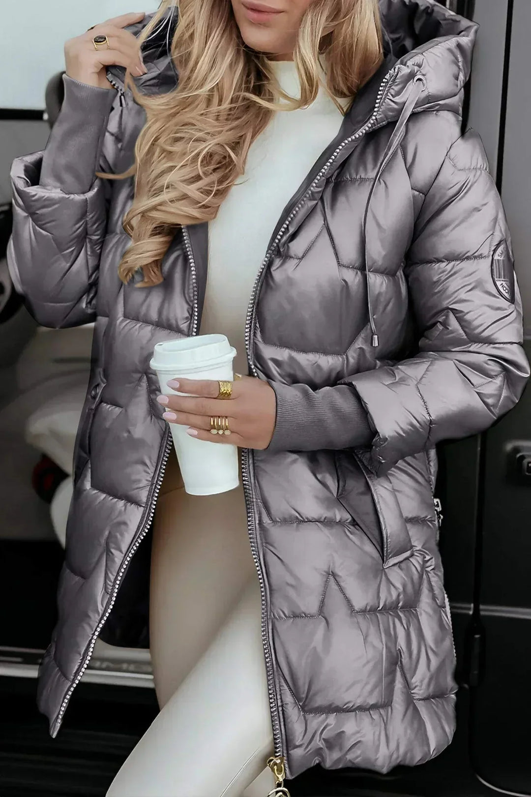 Mireva – Mit fester Kapuze und Polsterung – Jacke