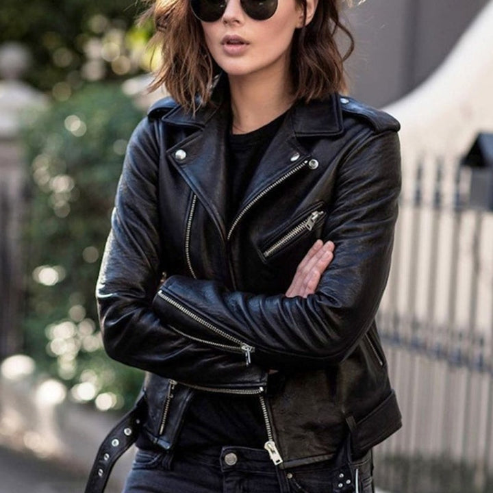 Avenya – Asymmetrischer Reißverschluss, beschichtete Motorradjacke