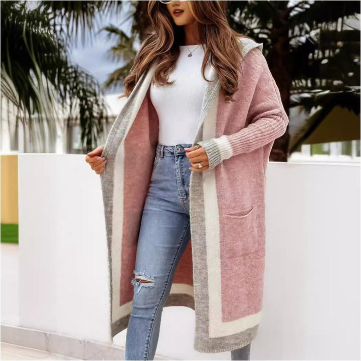 Avenli – Farbblock-Strickjacke mit Kapuze in lockerer Passform
