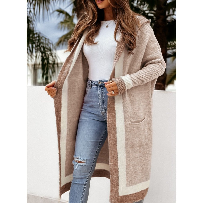 Avenli – Farbblock-Strickjacke mit Kapuze in lockerer Passform